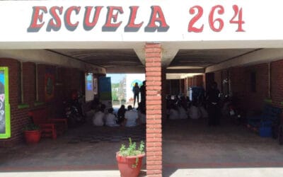 TALLERES A PRIMARIA Y SECUNDARIA SOBRE EL CUIDADO DEL MEDIO AMBIENTE Y LA IMPORTANCIA DE RECICLAR